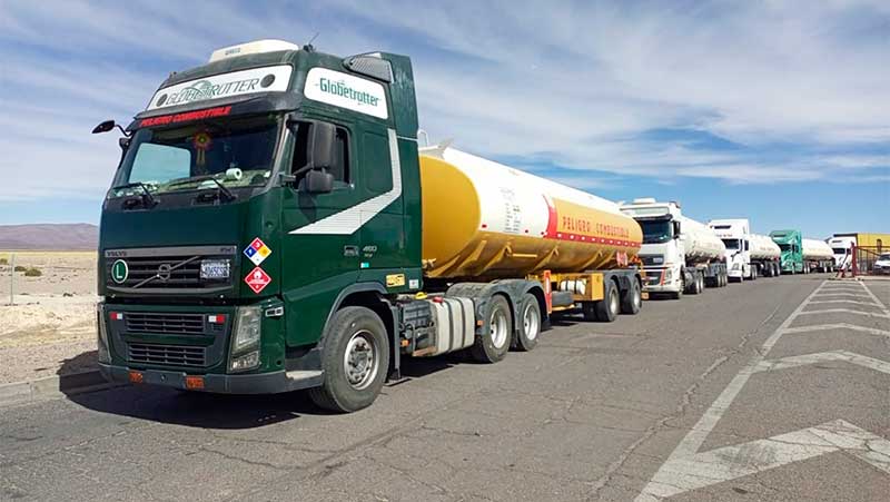 El millonario engaño de los carburantes que destruye vehículos en Bolivia