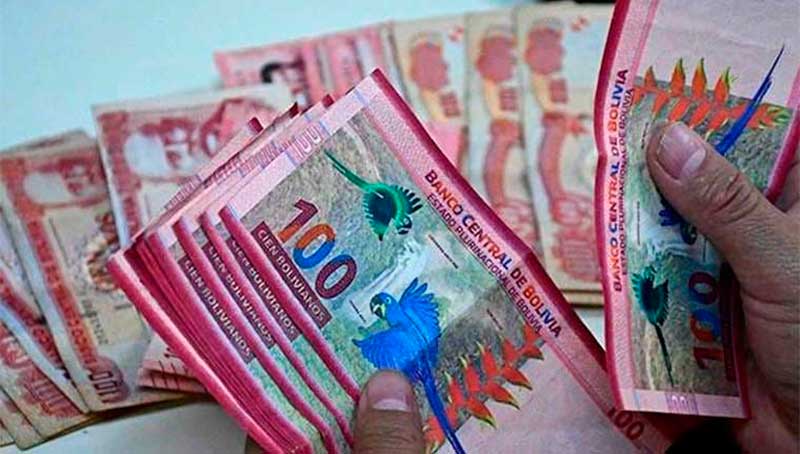 Fábrica de billetes falsos inyectaba bolivianos y dólares desde Achocalla