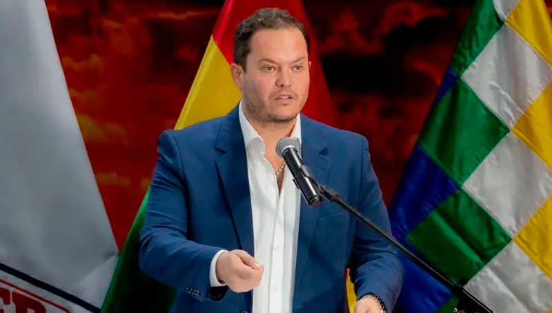 Armin Dorgathen fugó del país