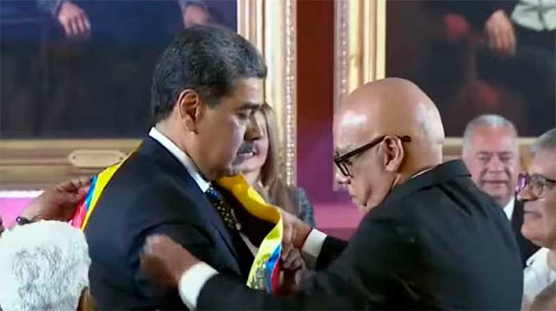 Maduro jura tercer mandato como presidente de Venezuela - Portada