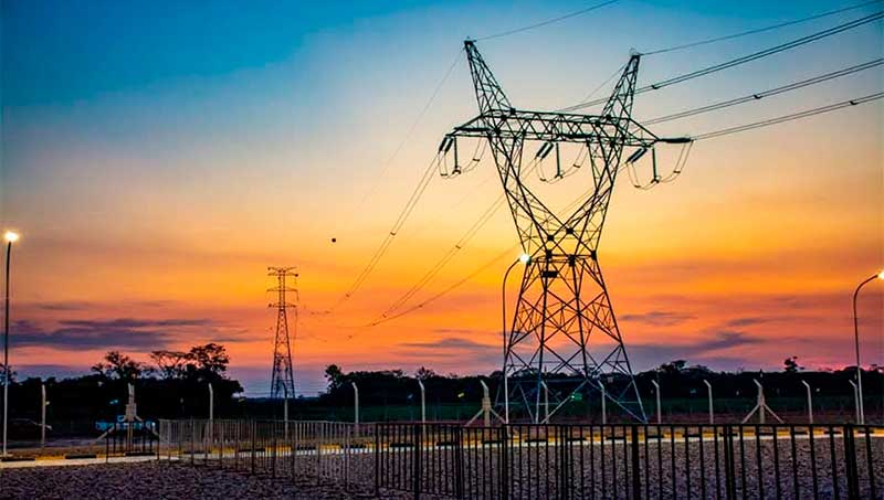 El Gobierno indexa la tarifa eléctrica al precio del dólar y la inflación