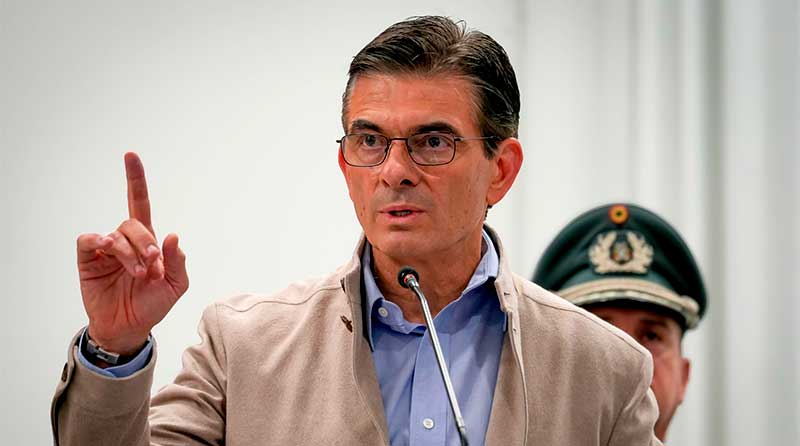 Presidente Paz respalda al TSE y denuncia juego sucio contra Revilla