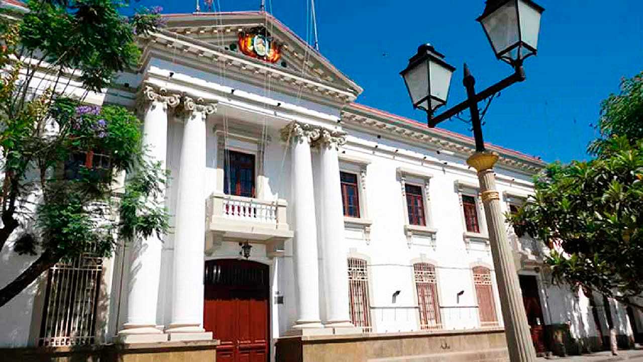 Tarija busca sobrevivir a la quiebra tras desplome de ingresos por carburantes