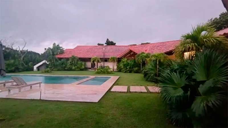 Acto de omisión: ¿Quién ordenó retirar la custodia de la mansión de Marset?