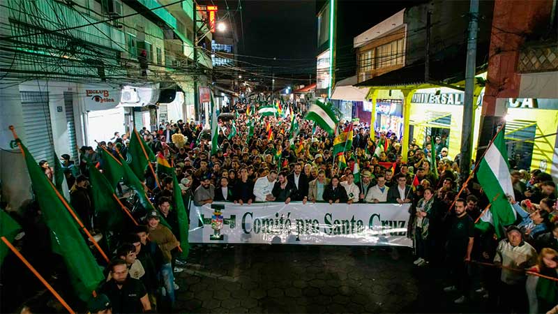 Ultimátum de Santa Cruz: Dan plazo hasta el domingo para desbloquear carreteras