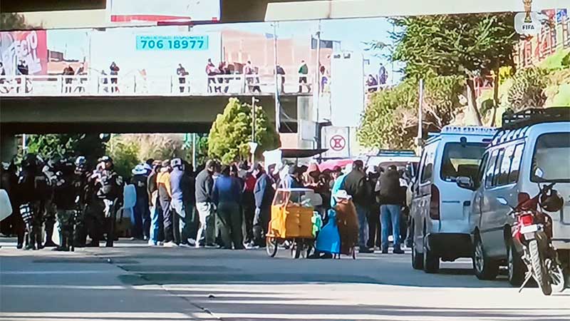 Bloqueo total denuncia que la gasolina adulterada destruye la herramienta de trabajo