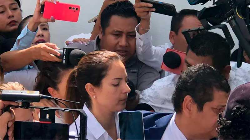 El pasaporte oficial que abrió las puertas de Viru Viru sin control