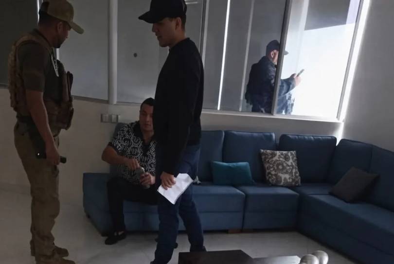 Aprehendido: Hallan a Jhonny Fernández bajo llave y con dólares