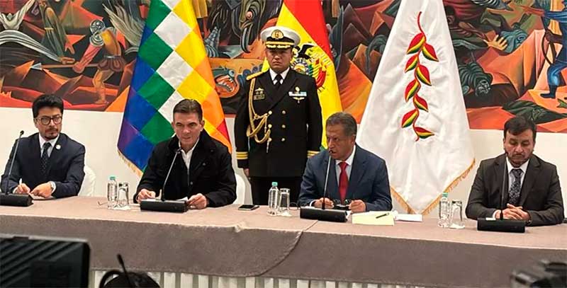  Agua sucia y aceite usado: El combustible que YPFB dejó ingresar a Bolivia